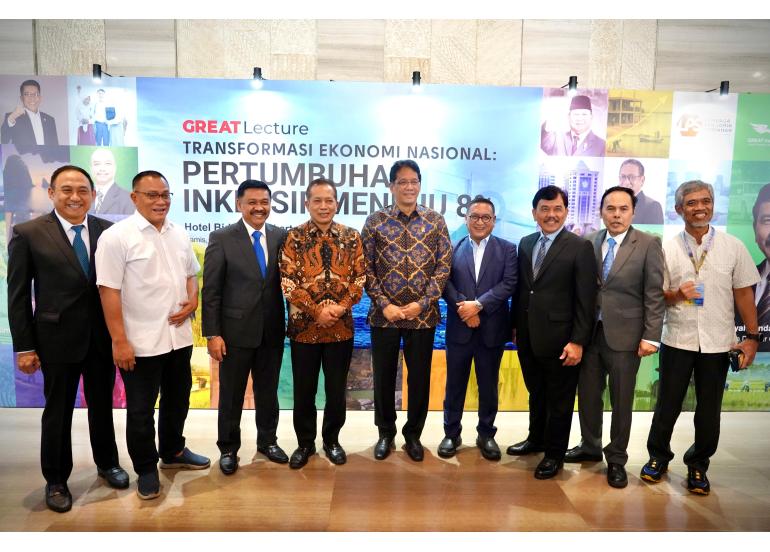 Transformasi Ekonomi Nasional: Menkop Ferry Tekankan Peran Koperasi Capai Pertumbuhan 8%