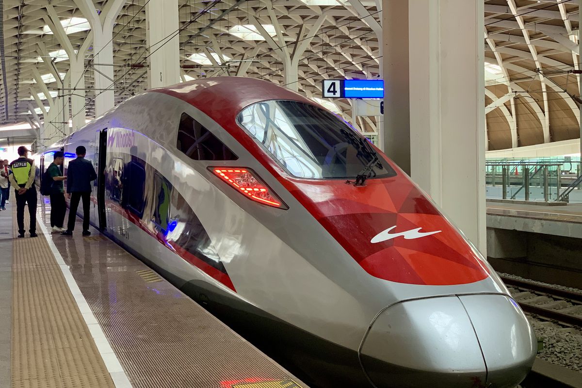 Istana Respons Purbaya yang Tolak Bayar Utang Kereta Cepat Pakai APBN