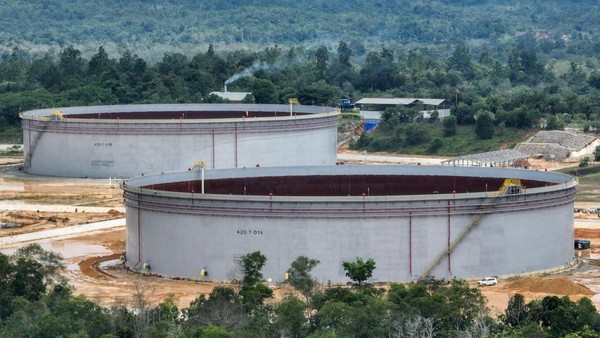 2 Tangki Minyak Raksasa Pertamina Rampung Dibangun, Terbesar di Asia Tenggara!