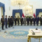 Presiden Prabowo Subianto Lantik Komisi Percepatan Reformasi Kepolisian, Jimly Jadi Ketua