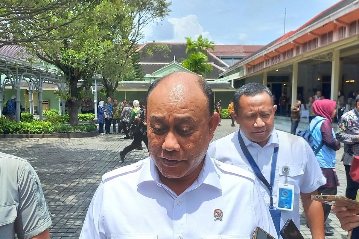 319 Dapur MBG Dialihkan Layani Pengungsi Banjir dan Longsor Sumatera