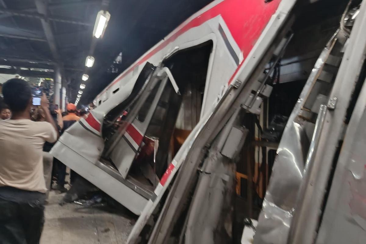 Kronologi KA Argo Bromo dan KRL Tabrakan di Bekasi, Bermula Tabrak Taksi