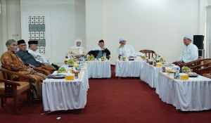 Kiai Sepuh Lirboyo Peringatkan Dugaan Khianat dan Intervensi di Muktamar ke-35 NU: “Pilih Pemimpin Buruk Berdosa Hingga Kiamat!”