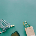 Strategi bisnis ritel menghadapi lonjakan e-commerce dengan transformasi digital dan inovasi