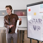 Ilustrasi langkah strategis membangun startup menarik perhatian investor global