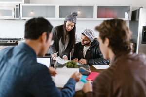Cara Membangun Startup yang Dilirik Investor Global lewat Model Lokal