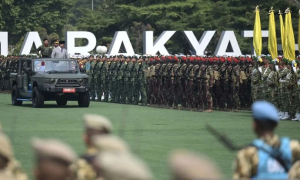 Prabowo Pimpin HUT Ke-81 TNI. Resmikan Satuan Baru dan Saksikan Alutsista.