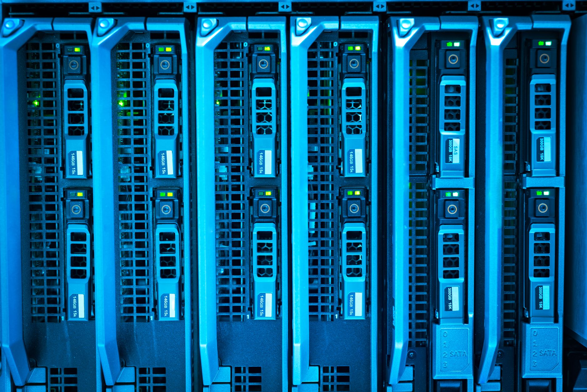 Cara Mengelola Keamanan Server untuk Portal Berita Traffic Tinggi Tips