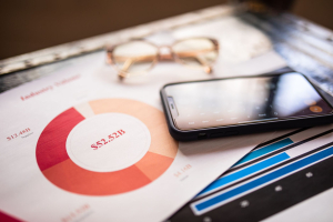 Tren Aplikasi Super-App dan Domination Market: Model vs Risiko